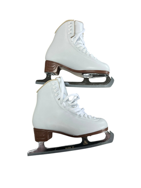 Vist Large View of Product Image Which is Used Jackson ARTISTE WomensFigure Skate White Senior 7