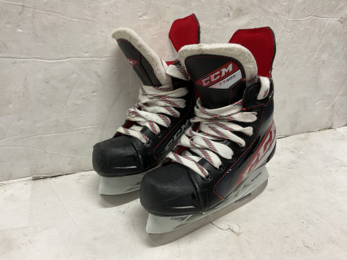 Vist Large View of Product Image Which is Used CCM JETSPEED FT485 Youth Hockey Skate Youth 11.5