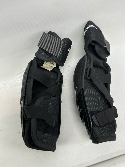 Vist Large View of Product Image Which is Used CCM QLTEDGE Senior Elbow Pads MD
