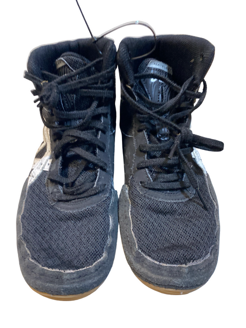 Vist Large View of Product Image Which is Used Asics Wrestling Shoes Black Senior 7
