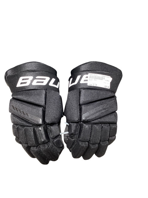 Vist Large View of Product Image Which is Used Bauer VOLT Junior Gloves Black 12"