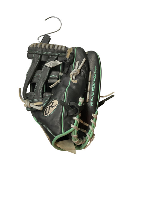 Vist Large View of Product Image Which is Used Rawlings NXT BB/SB Glove RH Throw None 12 1/2"