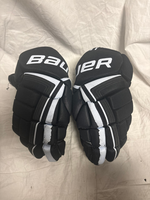 Vist Large View of Product Image Which is Used Bauer VAPOR PRO Senior Gloves Black 14"