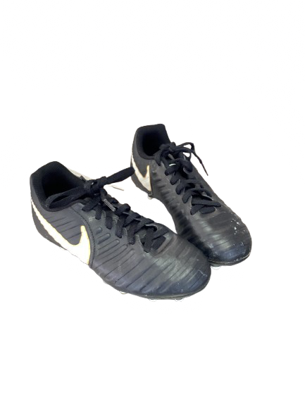Vist Large View of Product Image Which is Used Nike Soccer Cleats Black Junior 01