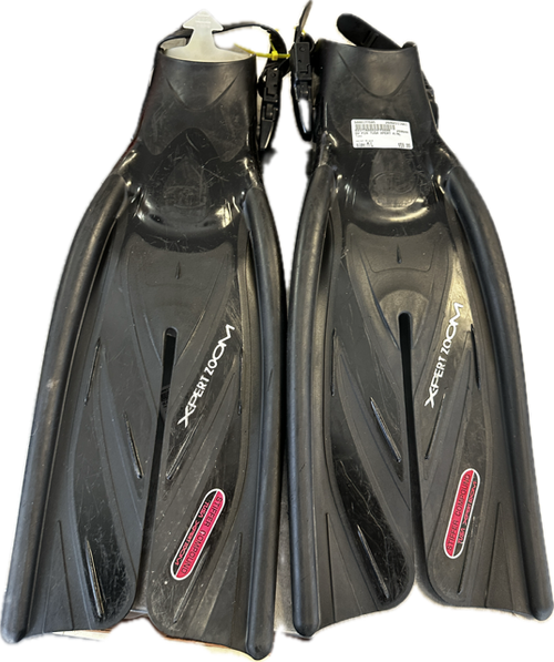 Vist Large View of Product Image Which is Used Tusa Underwater Fins Black M/L