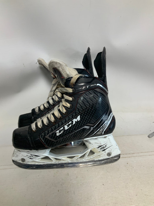 Vist Large View of Product Image Which is Used CCM FT365 Junior Hockey Skate Junior 06