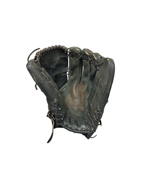 Vist Large View of Product Image Which is Used Wilson A2000 BB/SB Glove RH Throw Black 11 3/4"