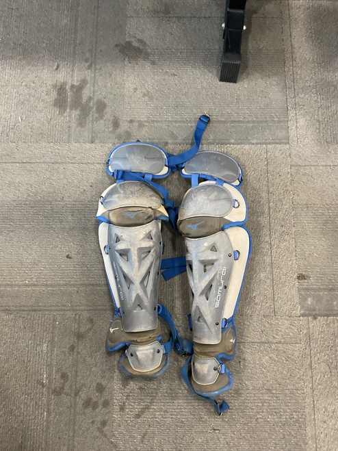 Vist Large View of Product Image Which is Used Mizuno SAMURAI WOMENS Catchers Leg Guards Navy Blue Adult