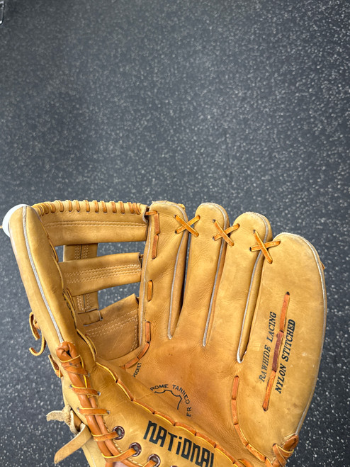 Vist Large View of Product Image Which is Used NATIONAL N509 BB/SB Glove RH Throw Brown 14"