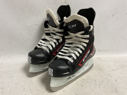 Vist Large View of Product Image Which is Used CCM JETSPEED FT340 Junior Hockey Skate Black And Red Junior 02