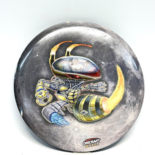 Vist Large View of Product Image Which is Used Discraft SUPERCOLOR BUZZZ Disc Golf Mid Range Grey 174g