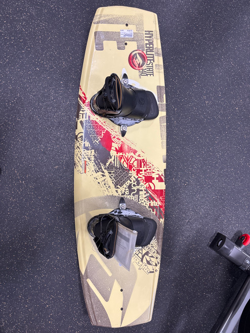Vist Large View of Product Image Which is Used Hyperlite STATE 140 Wakeboard Black 140 cm