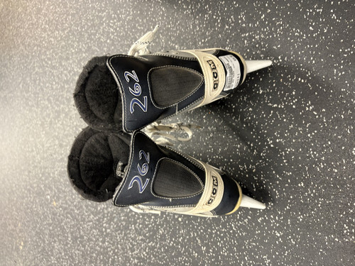 Vist Large View of Product Image Which is Used CCM 262 TACKS Senior Hockey Skate Senior 9.5