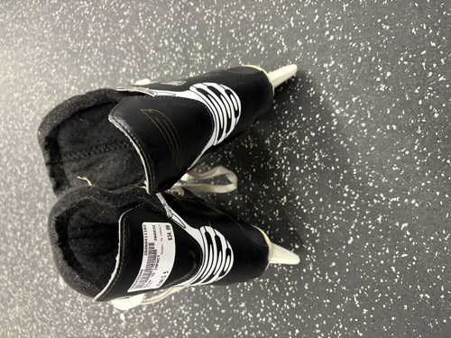 Vist Large View of Product Image Which is Used Bauer 75 IMPACT Senior Hockey Skate Senior 5