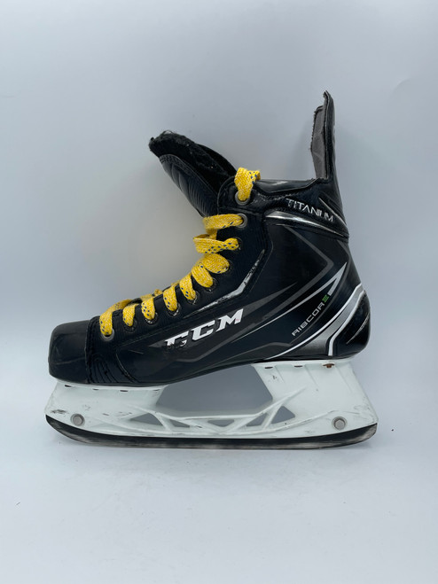 Vist Large View of Product Image Which is Used CCM RIBCORE Senior Hockey Skate Senior 8