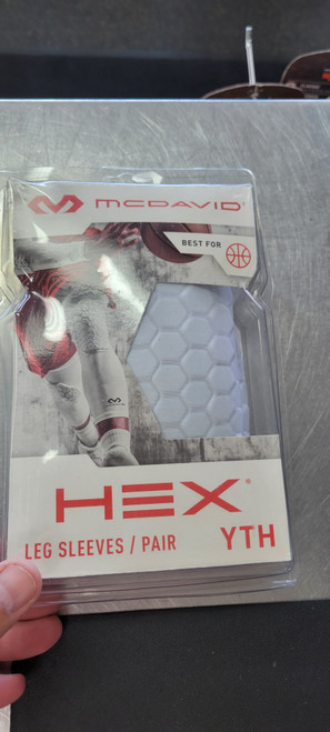 Vist Large View of Product Image Which is McDavid Basketball hex knee pair White XS