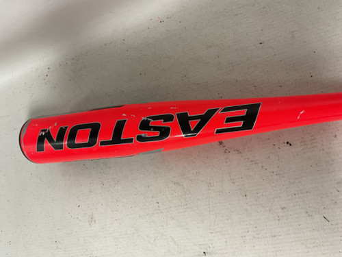 Vist Large View of Product Image Which is Used Easton TYPHOON BB/SB USA 2 1/4 Bat 27"