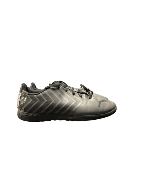 Vist Large View of Product Image Which is Used Puma Soccer Indoor Shoes Black Junior 02