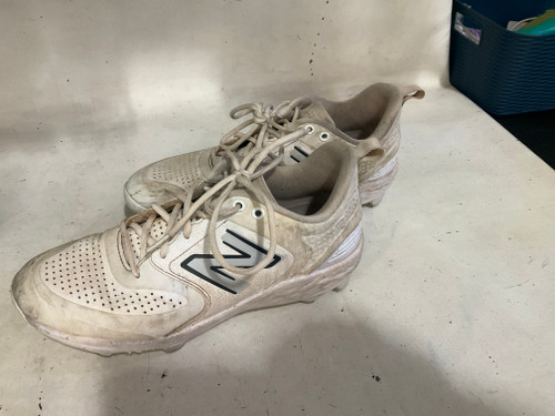 Vist Large View of Product Image Which is Used New Balance BASEBALL CLEAT BB/SB Cleats White Senior 8.5