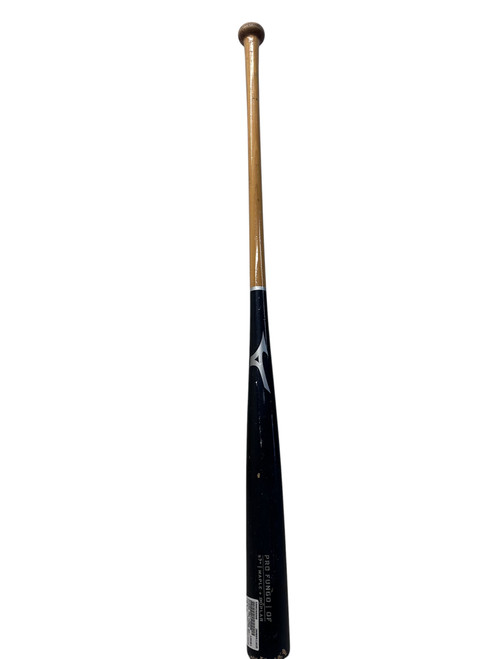 Vist Large View of Product Image Which is USED MIZUNO PRO FUNGO 37IN