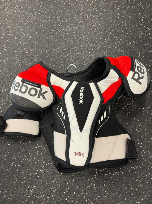Vist Large View of Product Image Which is Used Reebok 14K SP Junior Shoulder Pads MD