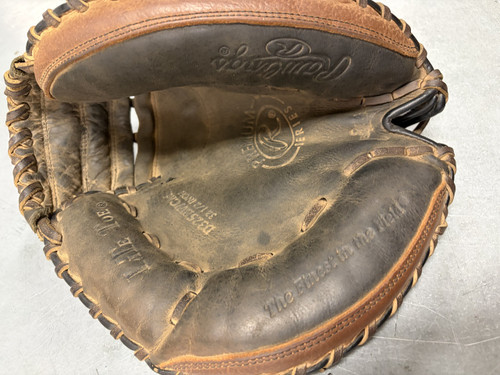 Vist Large View of Product Image Which is Used Rawlings LITE TOE BB/SB Catchers LH Throw None 32 1/2"