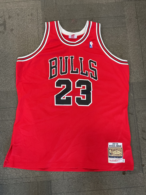 Vist Large View of Product Image Which is Used MITCHELL AND NESS 97-98 JORDAN JERSEY Basketball Adult Top Red 2X