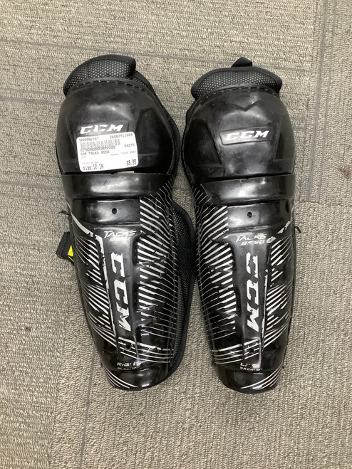 Vist Large View of Product Image Which is Used CCM TACKS 9550 Junior Shin Guards Black 10"