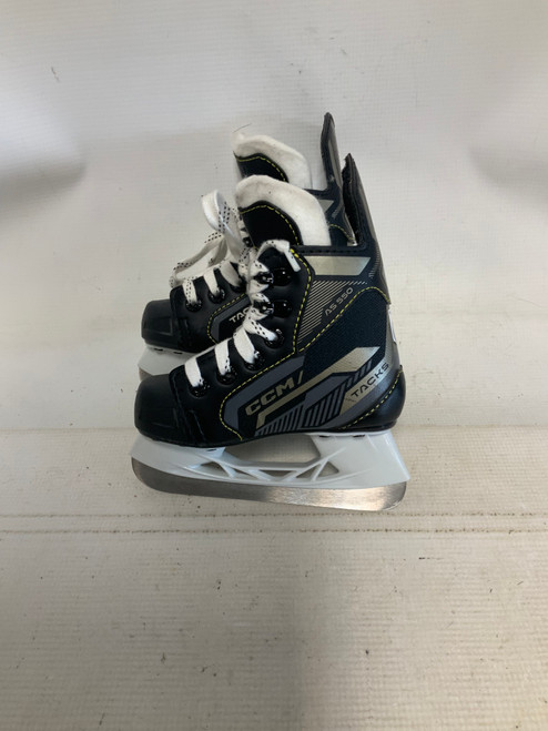 Vist Large View of Product Image Which is Used CCM TACKS AS 550 Youth Hockey Skate Youth 07.0