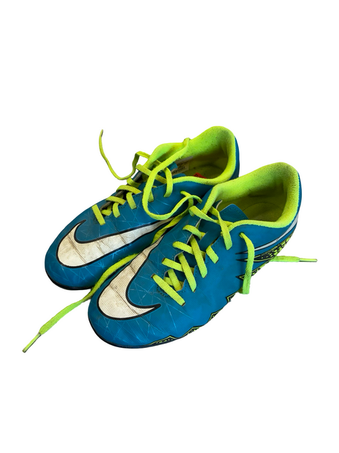 Vist Large View of Product Image Which is Used Nike Soccer Cleats Teal Junior 04