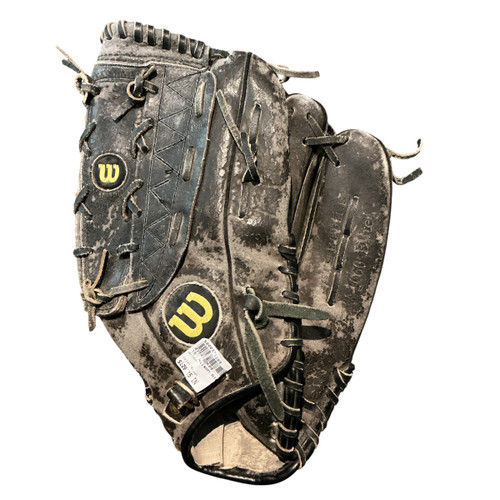 Vist Large View of Product Image Which is Used Wilson A1660 GLOVE BB/SB Glove RH Throw Brown 15"