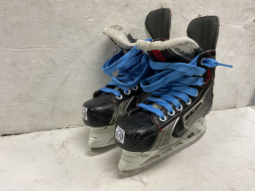 Vist Large View of Product Image Which is Used Bauer VAPOR X60 Junior Hockey Skate Junior 01.5