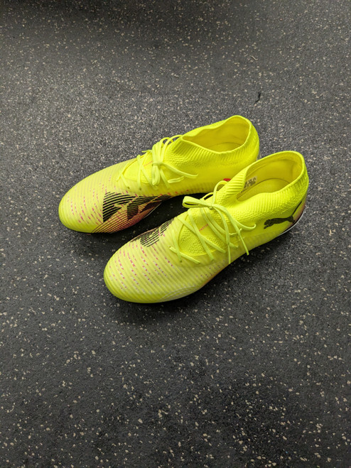 Vist Large View of Product Image Which is Used Puma FUTURE 8 PRO Soccer Cleats None Senior 8.5