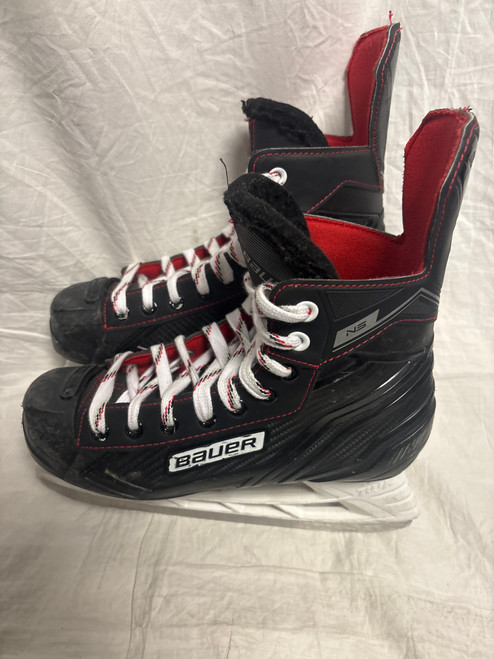 Vist Large View of Product Image Which is Used Bauer NS Senior Hockey Skate Senior 7
