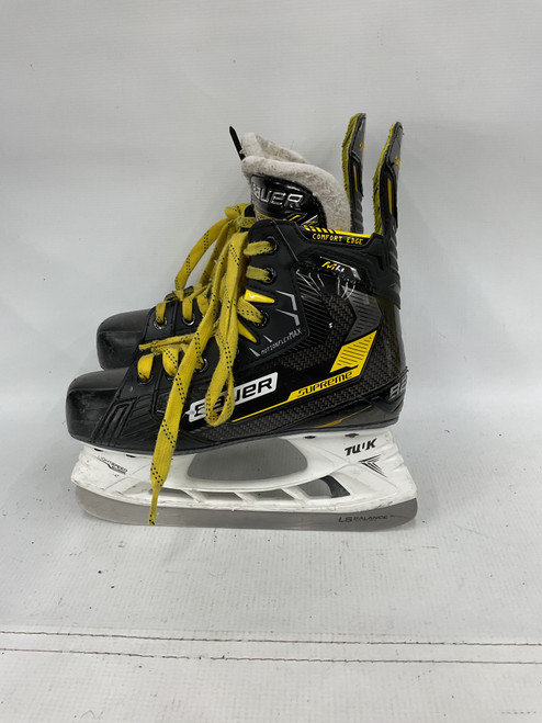 Vist Large View of Product Image Which is Used Bauer M4 Intermediate Hockey Skate Intermediate 3.5