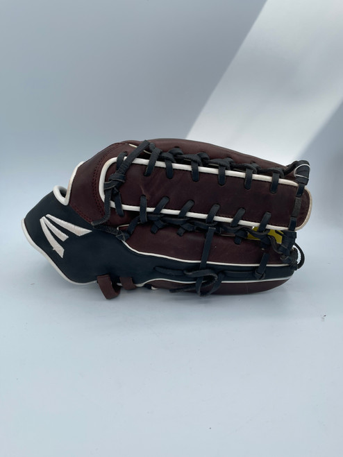 Vist Large View of Product Image Which is Used Easton EL JEFE BB/SB Glove RH Throw Brown 14"