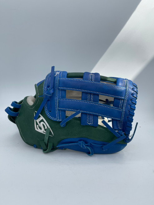 Vist Large View of Product Image Which is Used Louisville Slugger BB/SB Glove RH Throw Green 13 1/2"