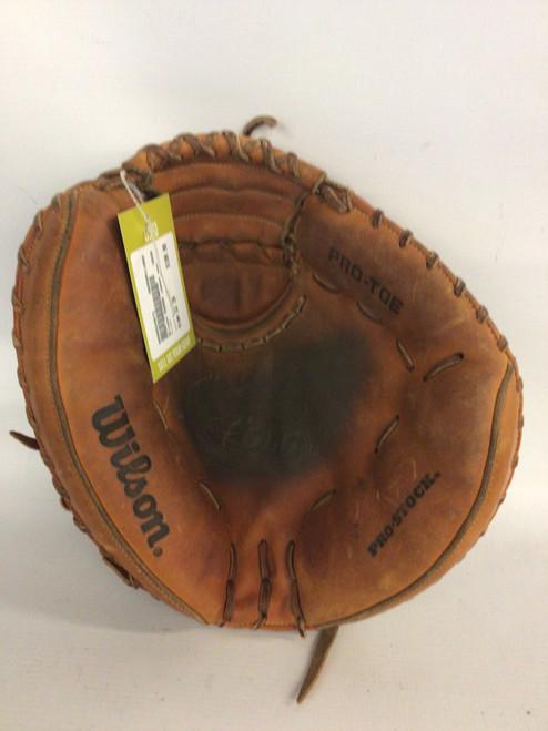 Vist Large View of Product Image Which is Used Wilson A2000 BB/SB Catchers RH Throw Brown 33"