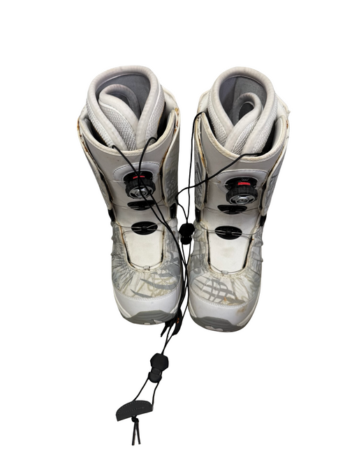 Vist Large View of Product Image Which is Used ThirtyTwo NOVA BOA Womens Snowboard Boots White Size 7.5