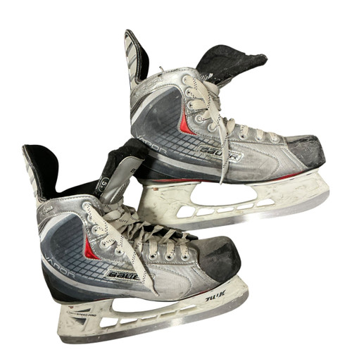 Vist Large View of Product Image Which is Used Bauer VAPOR X20 JR SKATE Junior Hockey Skate Junior 05.5