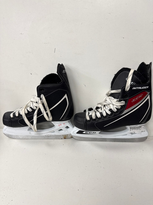 Vist Large View of Product Image Which is Used CCM INTRUDER Junior Hockey Skate Junior 05
