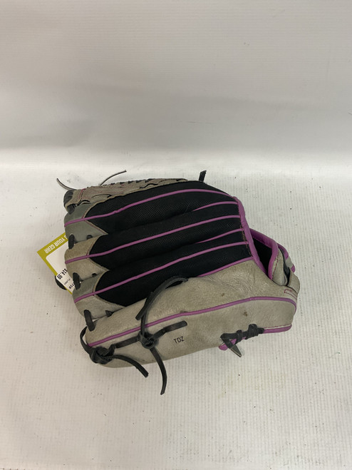 Vist Large View of Product Image Which is Used Wilson FLASH BB/SB Glove RH Throw Grey 12"