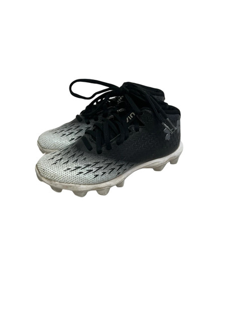 Vist Large View of Product Image Which is Used Under Armour Spotlight Franchise Jr 2 FB Cleats Black 