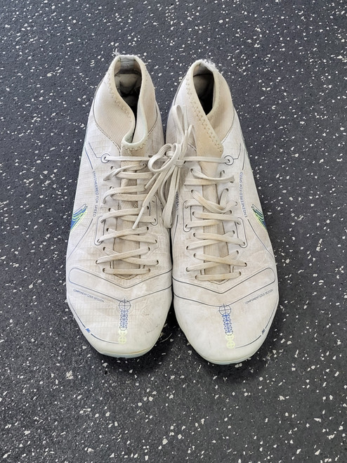 Vist Large View of Product Image Which is Used Nike Soccer Cleats White Senior 7.5