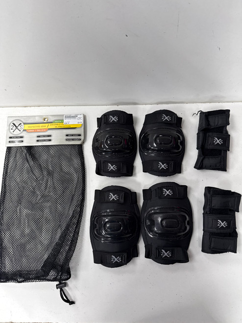 Vist Large View of Product Image Which is Used 2XS Inline Protective Set Black LG
