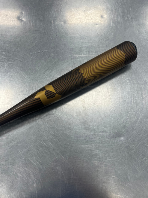 Vist Large View of Product Image Which is Used Demarini VOODOO 2024 BB/SB High School -3 Bat 32"