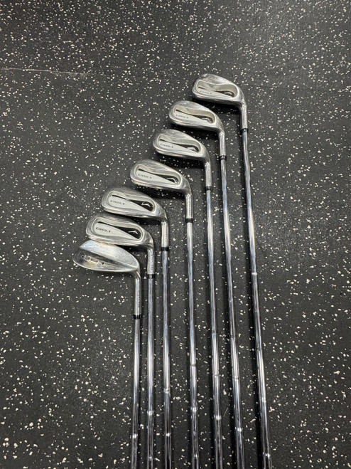 Vist Large View of Product Image Which is Used Acuity GS.1 Mens Iron Set RH 4I-PW