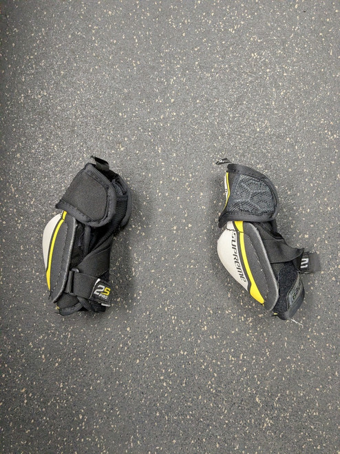 Vist Large View of Product Image Which is Used Bauer 2S PRO Junior Elbow Pads MD