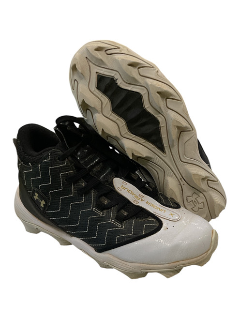 Vist Large View of Product Image Which is Used Under Armour BH SHOW BB/SB Cleats Black Junior 03