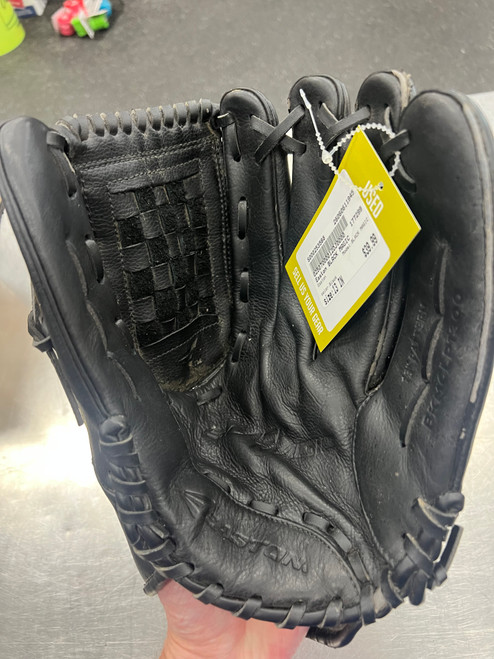 Vist Large View of Product Image Which is Used Easton BLACK MAGIC BB/SB Glove RH Throw Black 13"